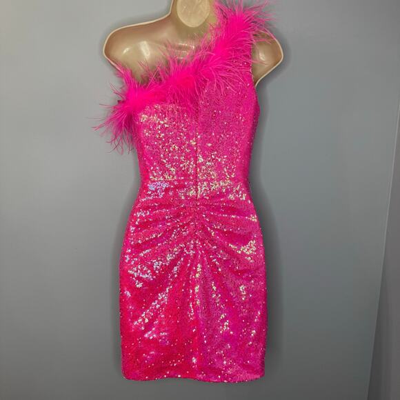 Colors Dress Style #3016 Mini Dress Hot Pink Sequin/Feather One Shoulder Sz 2 - Picture 7 of 13